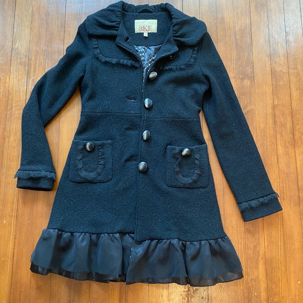 Buckle Coat
